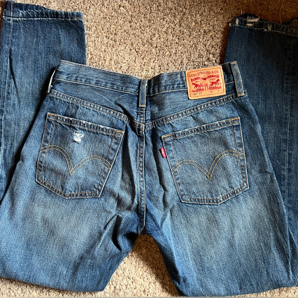 Levis 501 ct women jeans destroyed faded 25